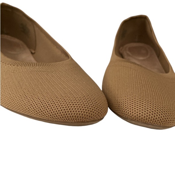 Balletcore Size 10 Women’s OLD NAVY Knit Almond Toe Flats in Mustard/Gold - Picture 6 of 15